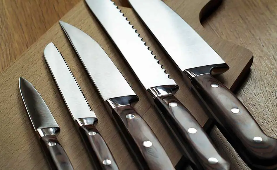 An old knife even if it's considered dull can still be a threat to you or the people responsible for garbage collection. Here are some ways to safely dispose of your kitchen knives.