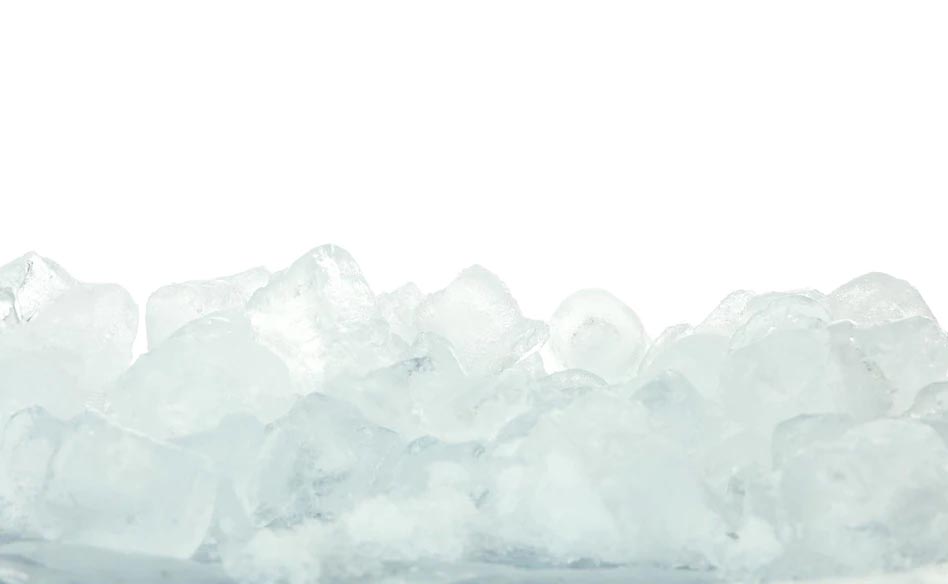 This image has an empty alt attribute; its file name is 2306.jpg
A party is coming and you need a loot of ice for all your party needs. Here is how to make large amounts of ice quick!