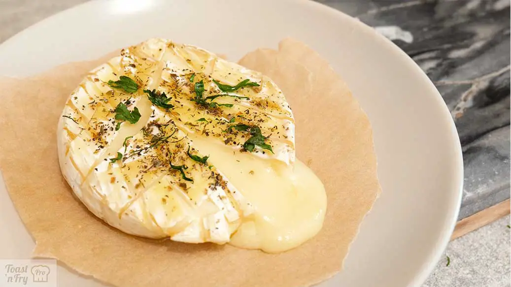 How To Bake Camembert Cheese Without a Box! (Quick & Easy) Toast 'n Fry