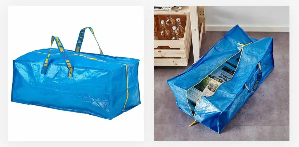 Most blue IKEA FRAKTA bag designs can hold up to 55 lb (25 kg) of items.