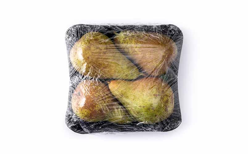 Traditional food packing methods are not able to provide you neither an airtight seal, nor a vacuum package. Vacuum sealing on the other hand is able to do both of these things.