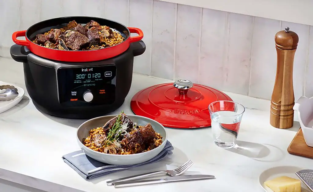 Instant Pots are really versatile and there are so many meals that you can prepare using them!