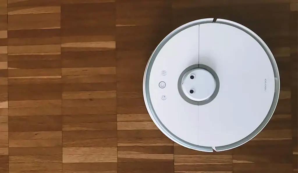 Robot vacuum cleaners are great and all, but how do they really compare to traditional vacuum cleaners?