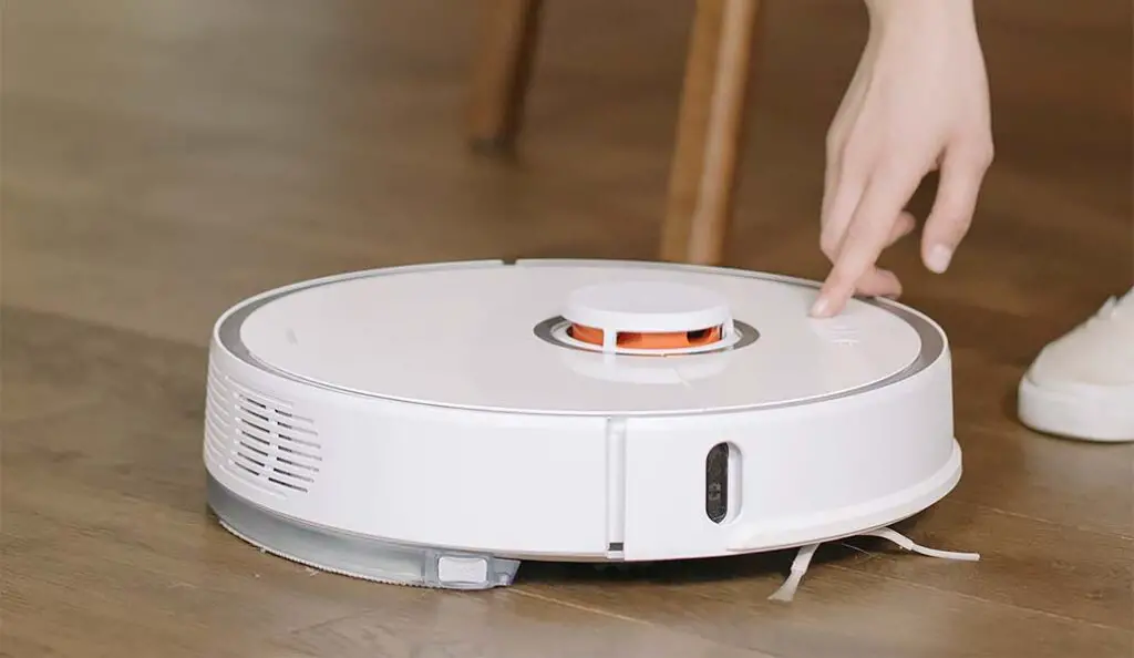 So, what are robot vacuum cleaners really, and how do they work? - Let's take a closer look!