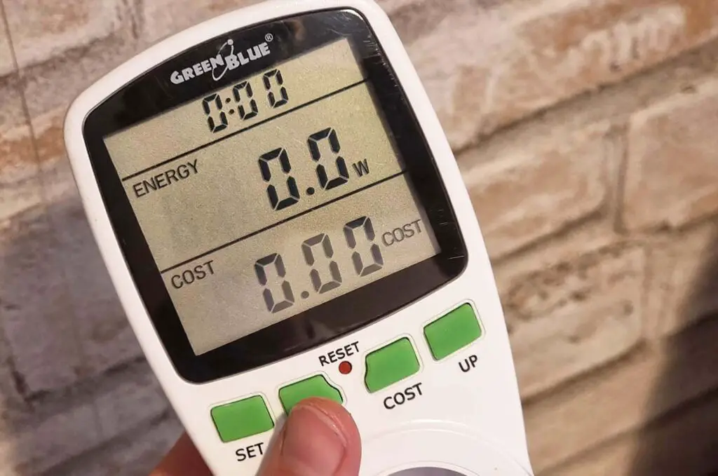 All power meters show the current wattage of the appliance you're using. Some of them are also able to show the overall cost of the power used in a given timeframe.