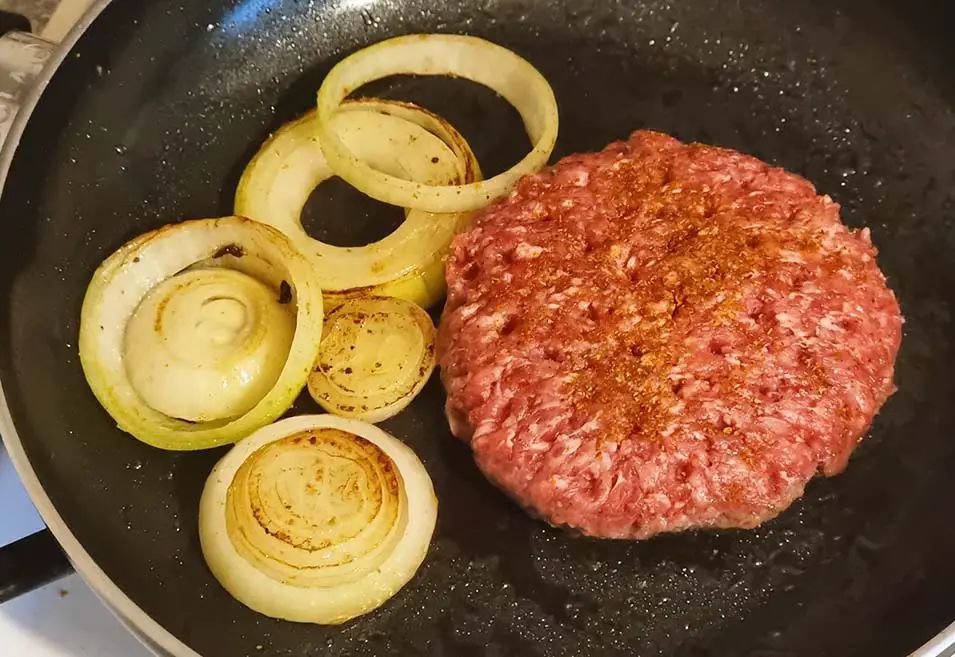 There are many ingredients that different people deem vital when it comes to hamburgers. Can you make a burger without using any lettuce?